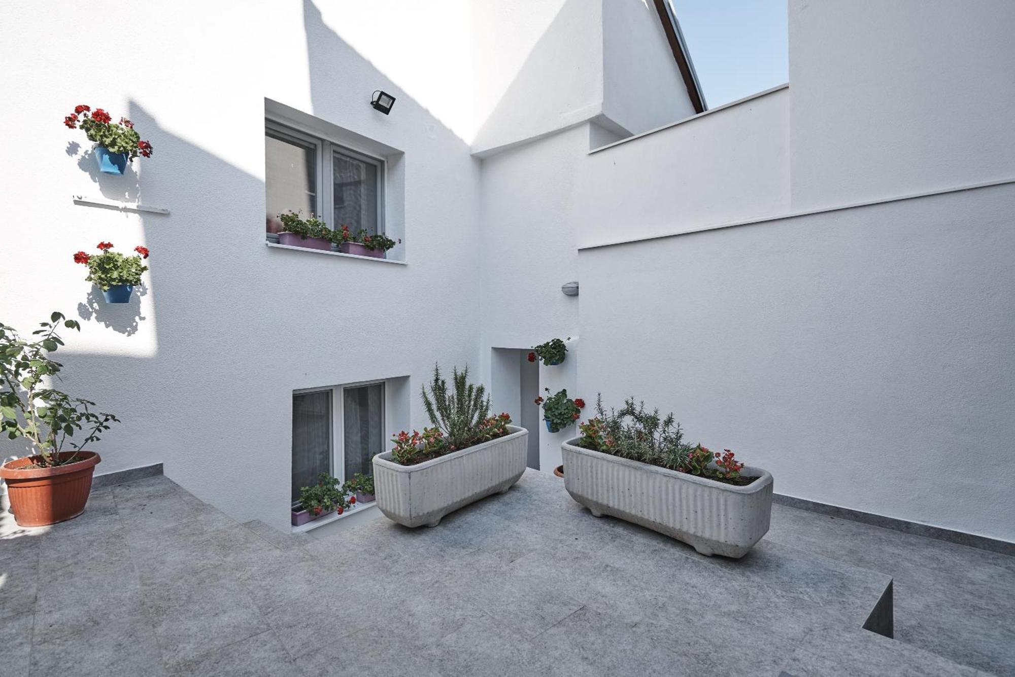 Pansion Rose Hotel Mostar Bagian luar foto