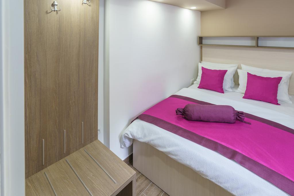 Pansion Rose Hotel Mostar Bagian luar foto