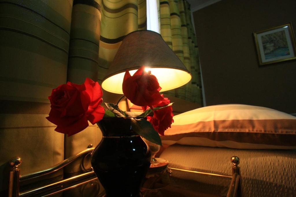 Pansion Rose Hotel Mostar Ruang foto
