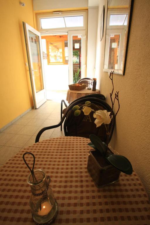 Pansion Rose Hotel Mostar Bagian luar foto